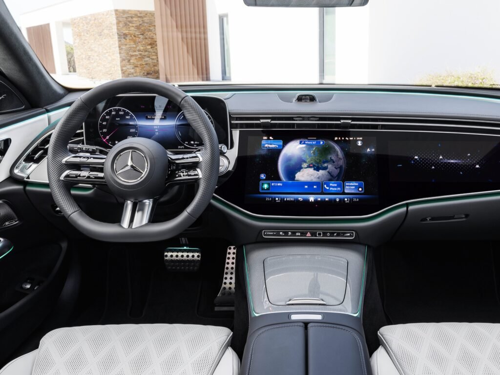 mercedes-benz-e-class-wagon-intern-1